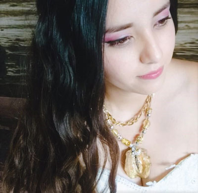 Collar jacaranda dorado